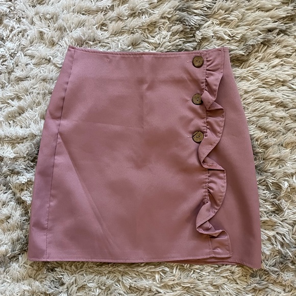 5 for $25 skirt - Picture 2 of 6